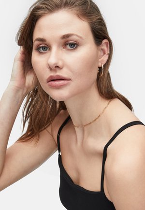 Earrings - gold