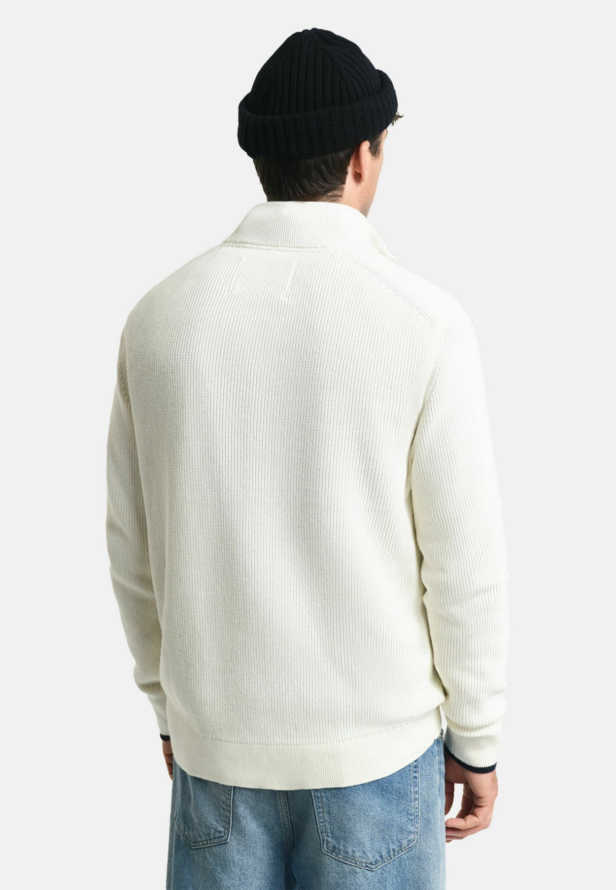 HALF-ZIP