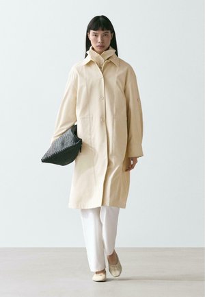 WITH ROLL UP SLEEVES  - Manteau classique - light yellow