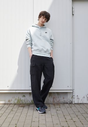 CLUB HOODIE - Sweatshirt - light silver
