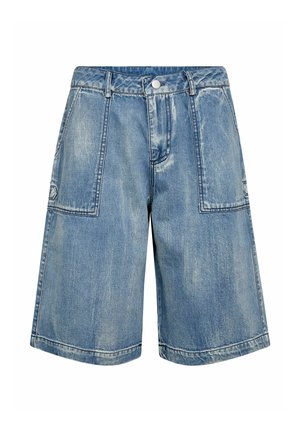 Vaaleansiniset deniminshortsit, joissa on etutaskut, nappikiinnitys, vyölenkit ja pesty, hieman haalistunut viimeistely.