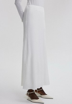 NATUREL LOOK - Maxi skirt - white