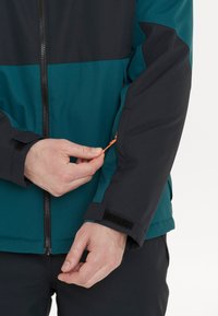 North Bend Vinterjakker - reflecting pond