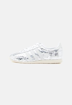 JAPAN - Sneakers - silver-coloured metallic/footwear white