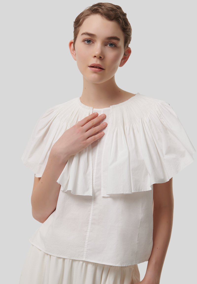 Leem FRILL CAPE - Blouse - white