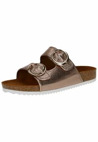 Metaliczne brązowe klapki na stopę z dwiema okrągłymi klamrami, korkową wkładką, białą teksturowaną podeszwą oraz otwartym noskiem. Gładka, skórzana tekstura.