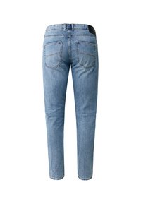 Jeans de mezclilla azul claro con un corte recto, que cuentan con dos bolsillos traseros y un diseño cosido. La cinturilla incluye un acento negro.