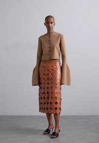 A.W.A.K.E. MODE CROPPED - Vest - brown