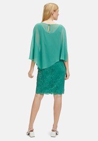 Vera Mont Koktailové šaty/večierkové šaty - silky green