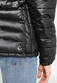 Regatta Blouson - black