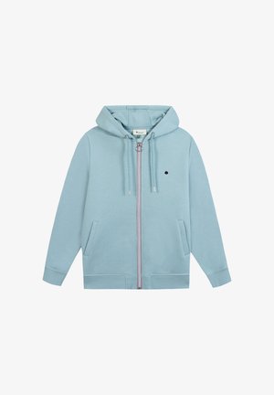 Sweat à capuche bleu clair avec fermeture éclair, capuche à cordon, poches avant, et petit logo d'arbre foncé sur le côté gauche de la poitrine.