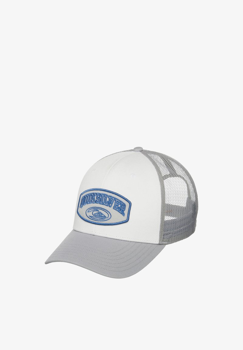 Casquette trucker en mesh blanc et gris avec un patch logo "Quiksilver" bleu sur le devant et une visière courbée.
