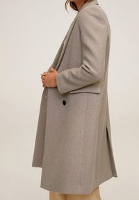Mango Mantel - brown