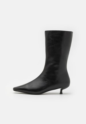 ONIX - Boots - black