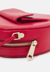 Furla CAMELIA HEART MINI CROSSBODY - Borsa a tracolla - rosso veneziano