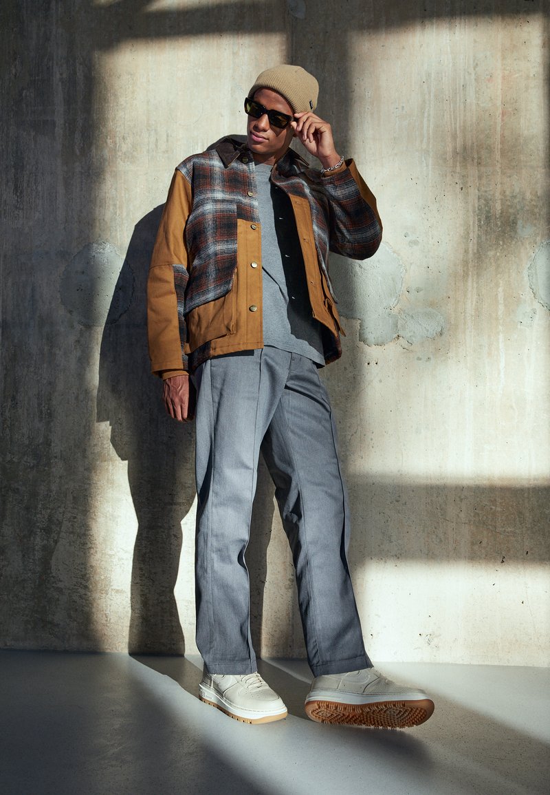 Carhartt WIP HIGHLAND JACKET - Casaco leve - hamilton brown