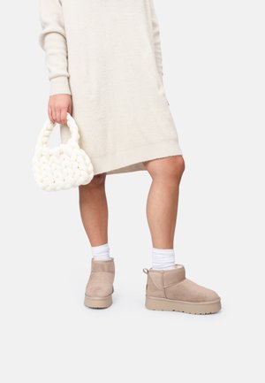 Vinterstövlar - beige