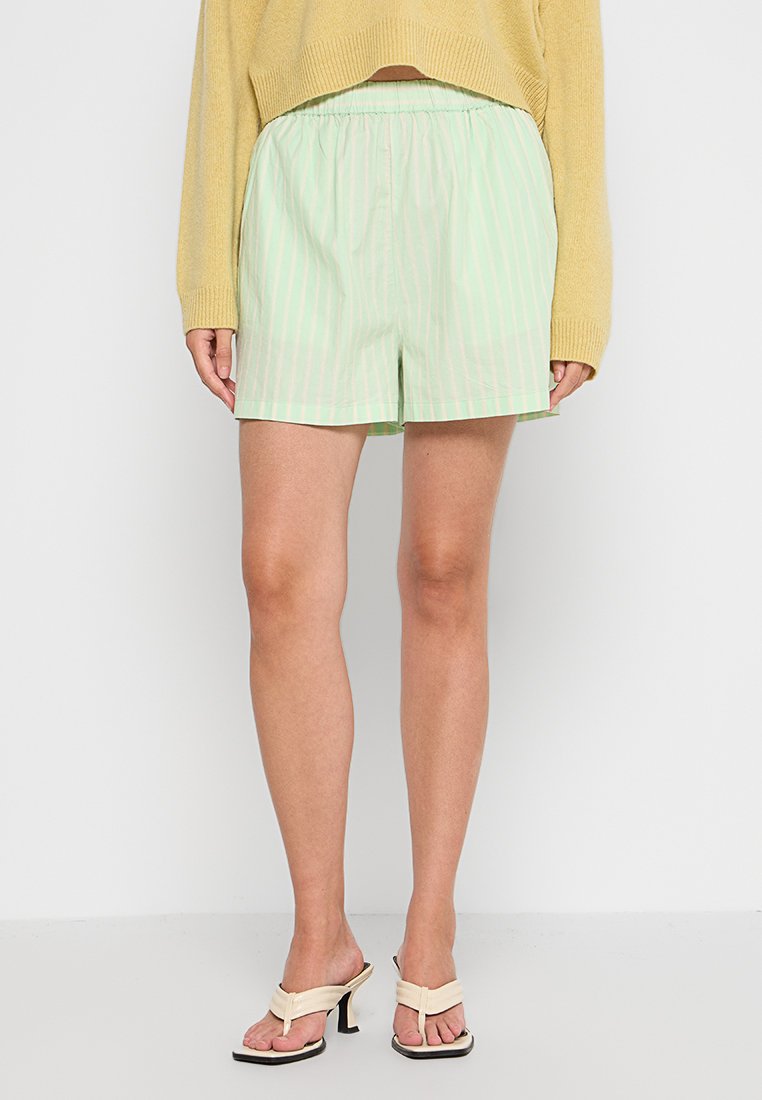Stella Nova Shorts lichtgroen