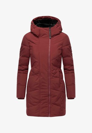 Burgunderfarbene isolierte Jacke mit hohem Kragen, durchgehendem Reißverschluss und diagonal genähtem Muster. Mit Kapuze und umgeschlagenen Ärmeln.