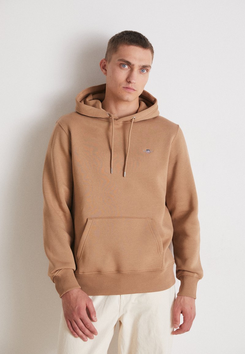 GANT - SHIELD HOODIE - Hoodie - warm khaki, Vergroten