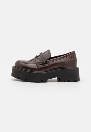 CALISTA - Slippers - brown