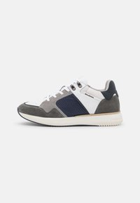 Bullboxer - Trainers - grey Thumbnail Image 1