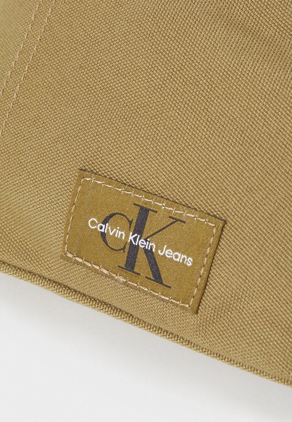 SPORT ESSENTIALS WAISTBAG - Bum bag - gothic olive4