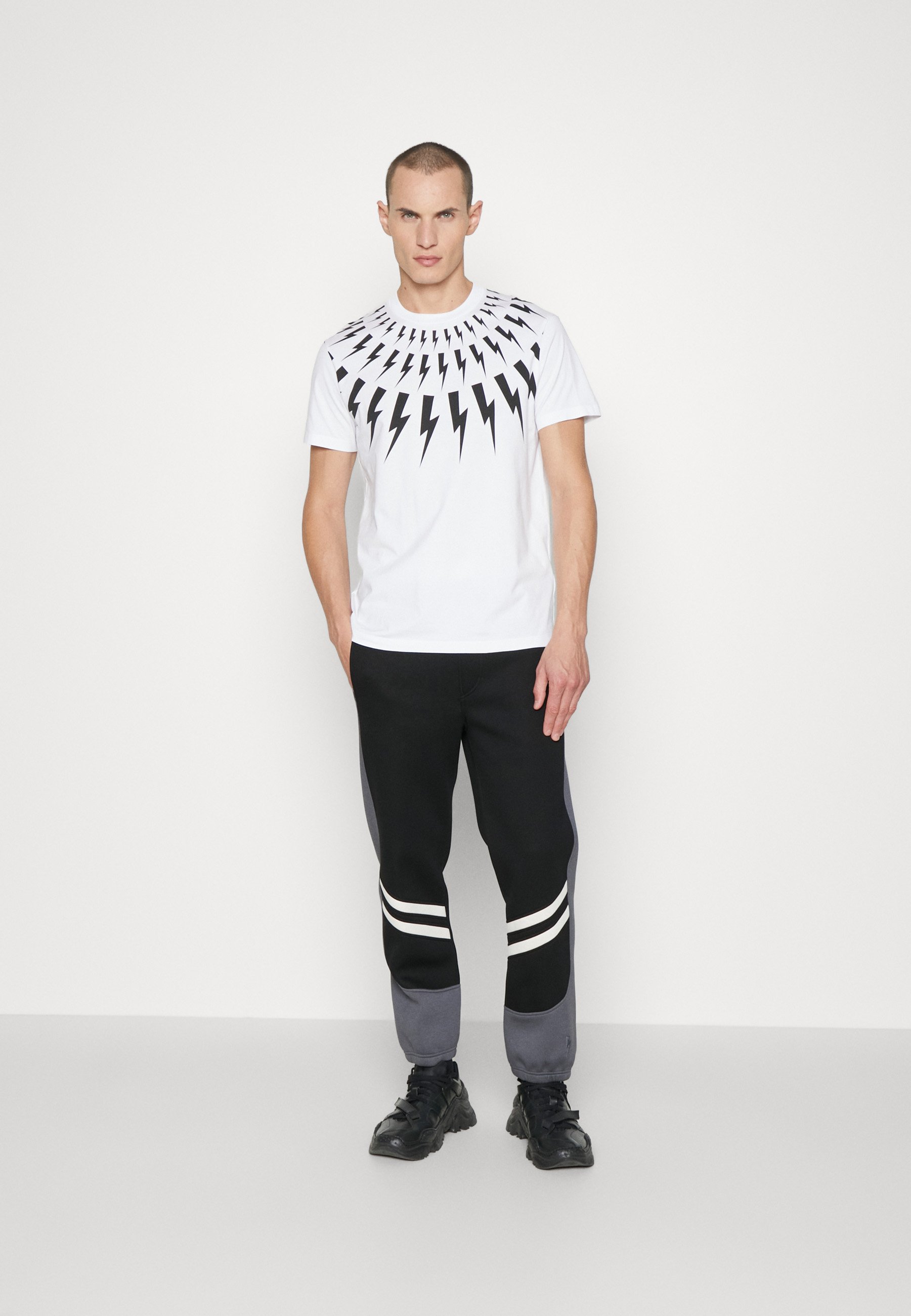 Neil Barrett FAIRISLE THUNDERBOLT - Tricou cu imprimeu - white