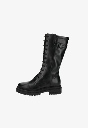 Schwarzer Lederstiefel bis zum Knie mit runder Zehe, Schnürung vorne, seitlichem Schnallen-Detail und strukturiertem Gummisohle. Glatte Oberfläche und robuste Konstruktion.