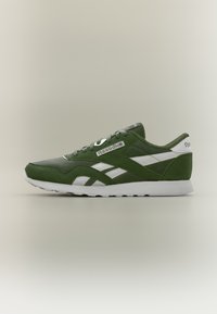 Δεν επιλέχθηκε, legacy green/legacy green/white