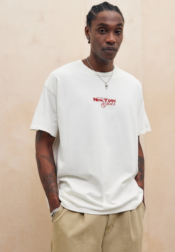 BAGEL TEE UNSIEX - Print T-shirt - ecru3