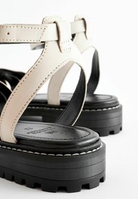 Next FOREVER COMFORT - Plateausandaler - black