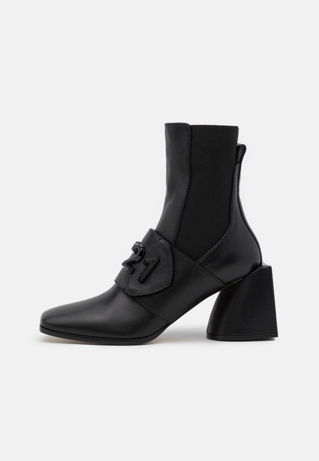 BOOTIES - Bottines - black