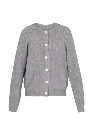 Cárdigan de punto gris claro con mangas largas y seis botones blancos en la parte delantera, con un cuello, puños y dobladillo acanalados.
