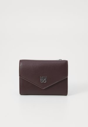 MEL FLAPWALLET - Wallet - deep mahogany