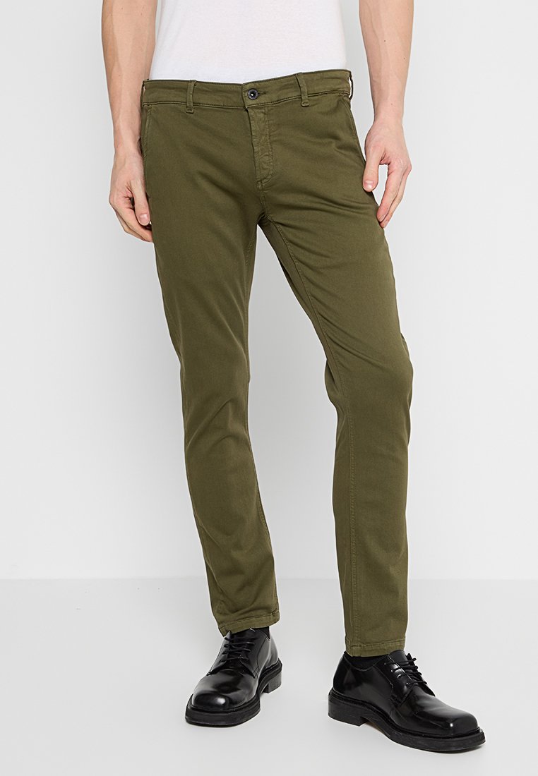 Denham Chino olijfgroen