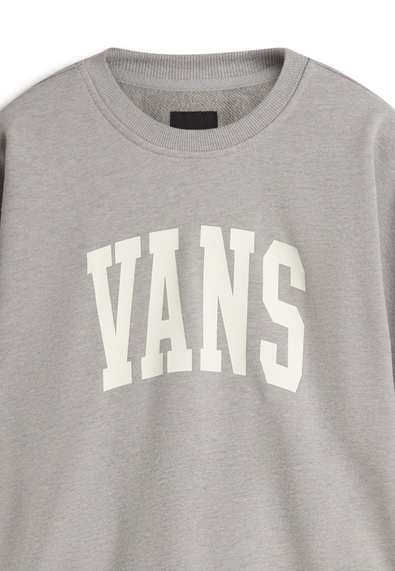 Grauer Pullover aus Baumwolle mit einem großen weißen "VANS"-Logo auf der Brust. Weiche Textur mit Rundhalsausschnitt und gerippten Bündchen.