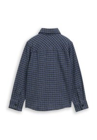 Camicia a quadri blu con colletto strutturato, maniche lunghe e polsini rifiniti con bottoni. Presenta una trama tessuta con linee chiare a contrasto nel motivo.