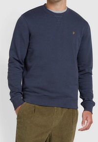 Farah Sudadera - blue