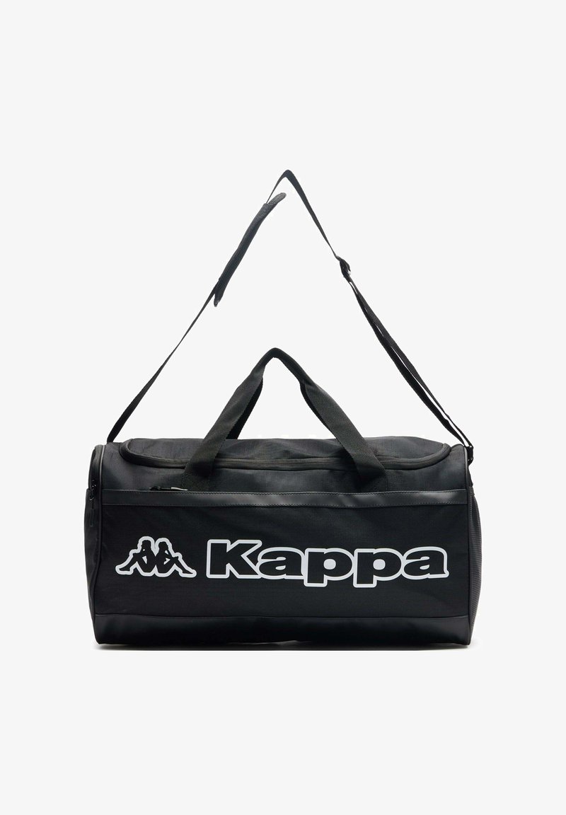 Borsa a viaggio nera con un esterno resistente e texturizzato. Presenta un prominente logo bianco "Kappa" e manici doppi per un facile trasporto.