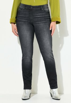 Ulla Popken RHINESTONE DETAIL STRETCH FIT JEANS - Jeans Slim Fit - black