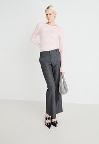 Gina Tricot ASYMMETRIC  - Topper langermet - ballet slipper