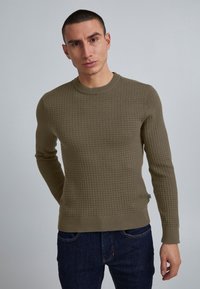 Casual Friday KARLO STRUCTURED CREW NECK KNIT - Neule - bungee cord