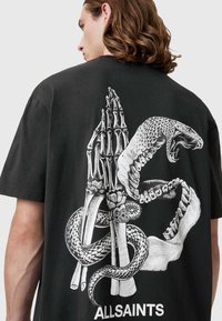 AllSaints Majica kratkih rukava s printom - black