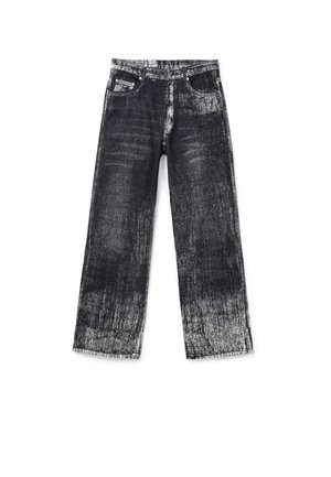 Svarta denimjeans med ett något urblekt grafiskt mönster. Vid ben-design, femficksmodell och accenter i silverfärgad metall.