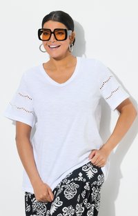 Ulla Popken OPENWORK DETAIL SHORT SLEEVE - Triko s potiskem - snow white