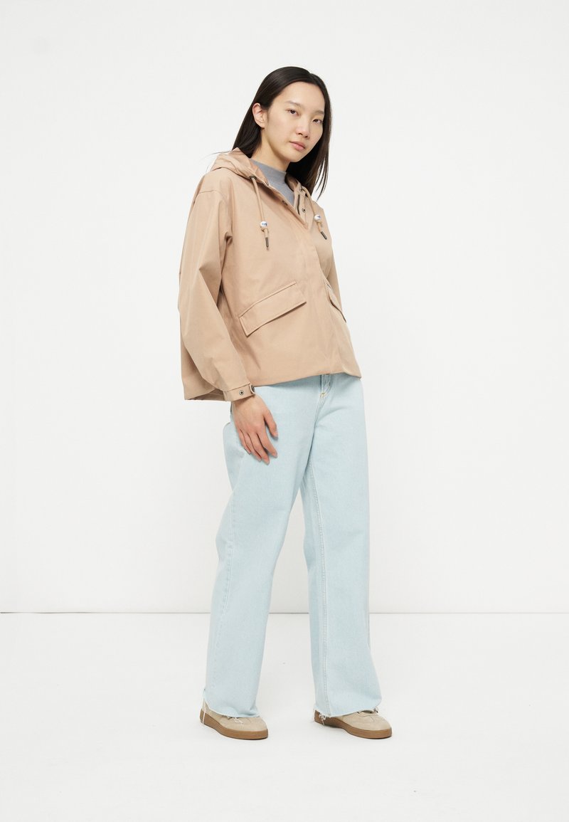 Chaqueta de entretiempo