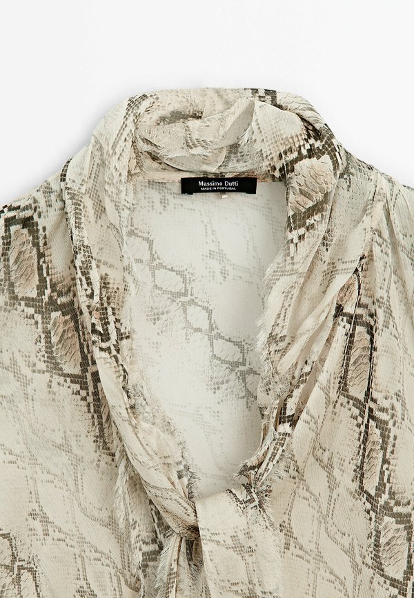 WITH KNOT DETAIL  - Blouse - beige2