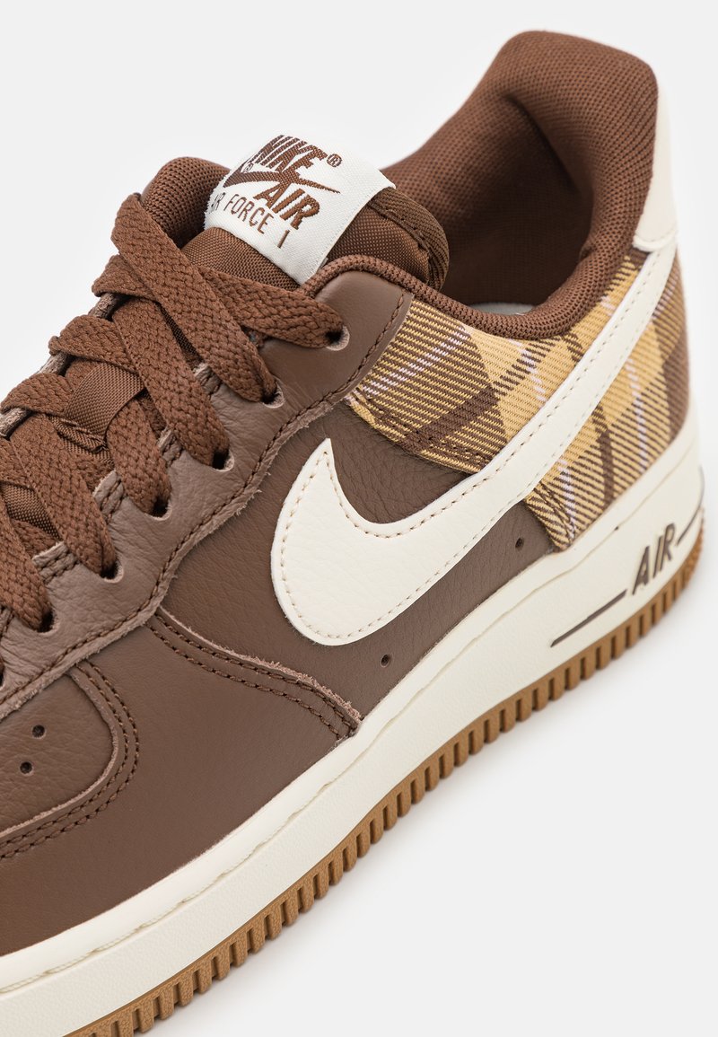 Dapper Stout helper Nike Sportswear AIR FORCE 1 UNISEX - Sneakers laag - cacao/pink  bloom/medium brown/pale ivory/bruin - Zalando.be