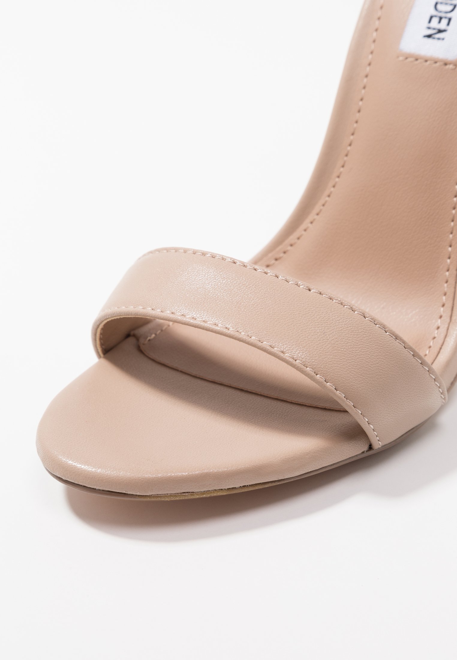 steve madden carrson blush leather